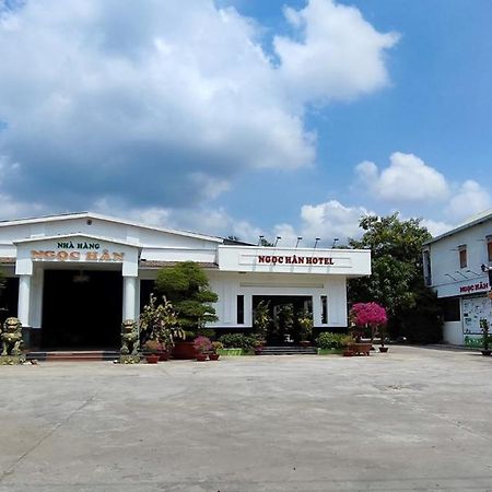 Khách Sạn Ngọc Hân Ap Vinh Phu Extérieur photo