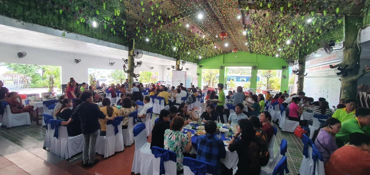 Khách Sạn Ngọc Hân Ap Vinh Phu Extérieur photo