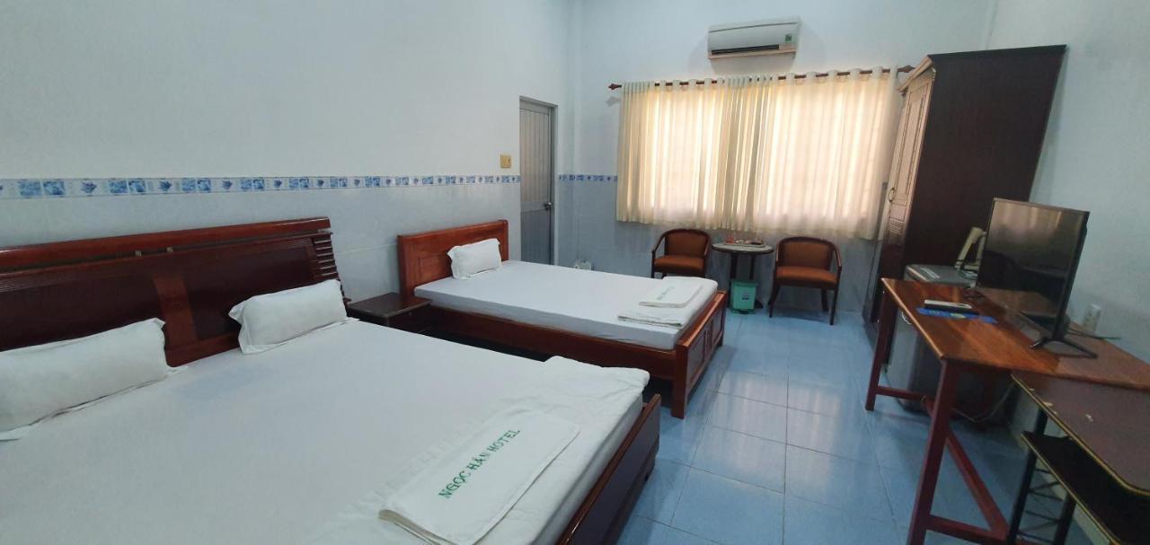 Khách Sạn Ngọc Hân Ap Vinh Phu Extérieur photo