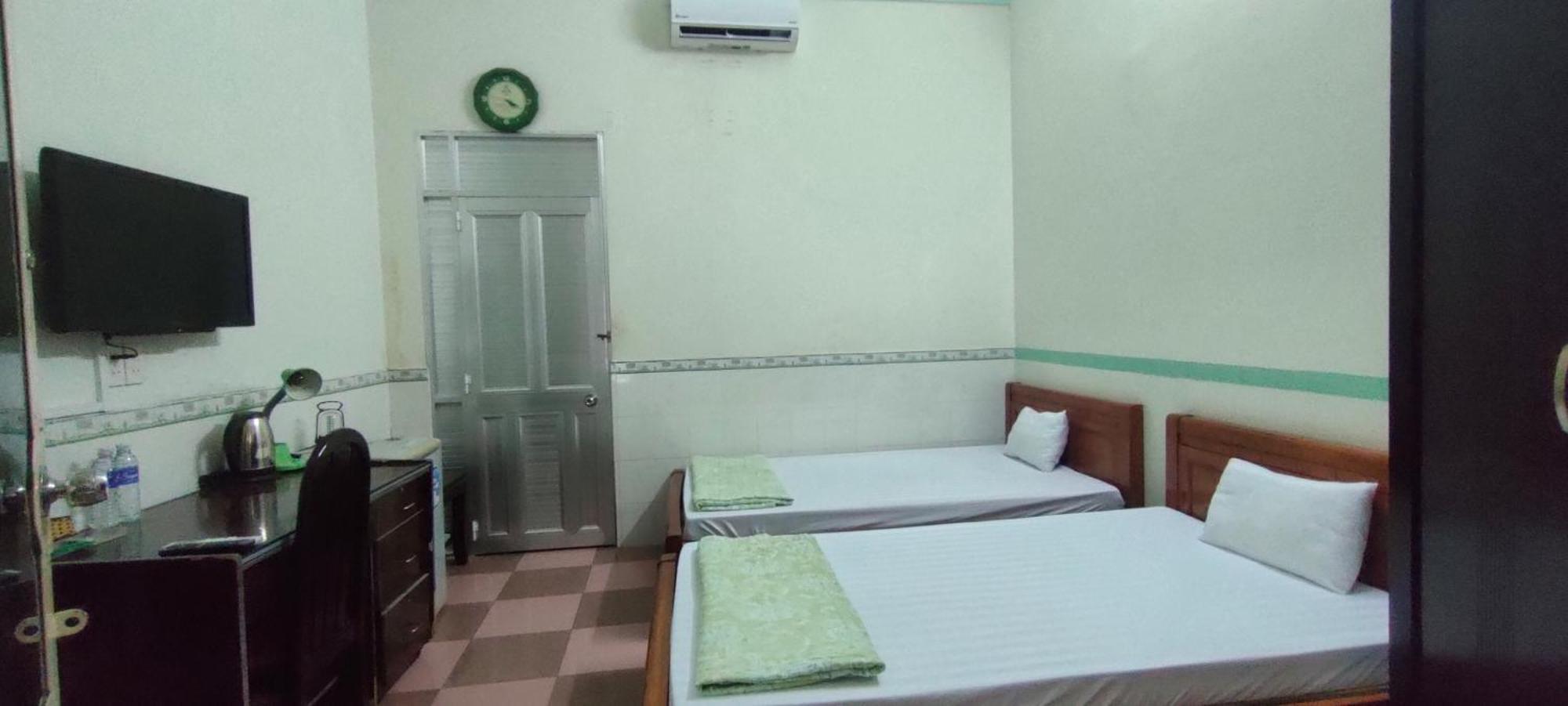 Khách Sạn Ngọc Hân Ap Vinh Phu Extérieur photo