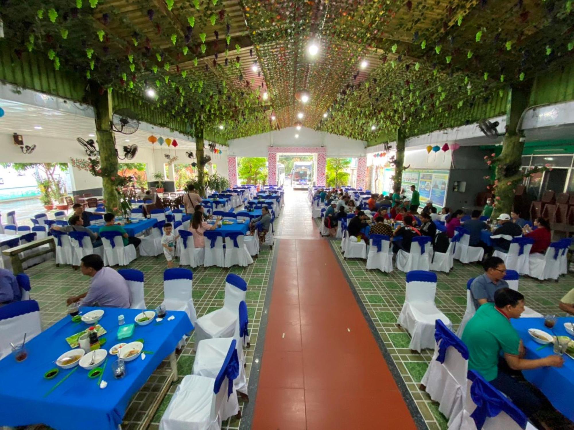Khách Sạn Ngọc Hân Ap Vinh Phu Extérieur photo