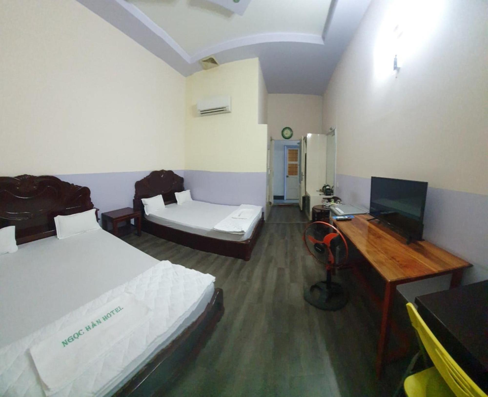 Khách Sạn Ngọc Hân Ap Vinh Phu Extérieur photo