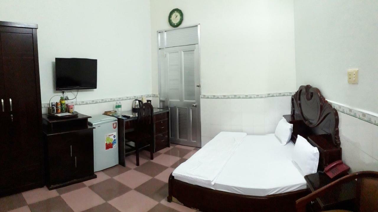 Khách Sạn Ngọc Hân Ap Vinh Phu Extérieur photo
